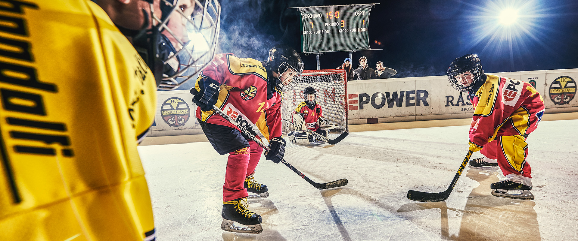 Nachwuchs des HC Poschiavo auf dem Eis